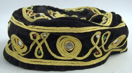 Oriental velvet cap with gold-colored cord embroid