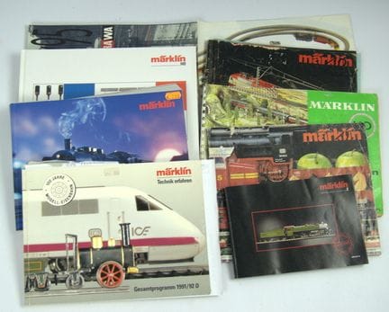 Lot Märklin Kataloge und Literatur. Teilweise gebr