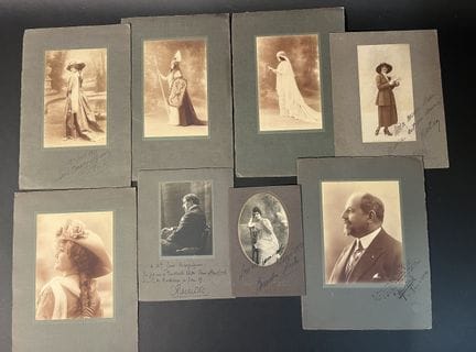 Fotografías. 8 fotografías de actrices de teatro y