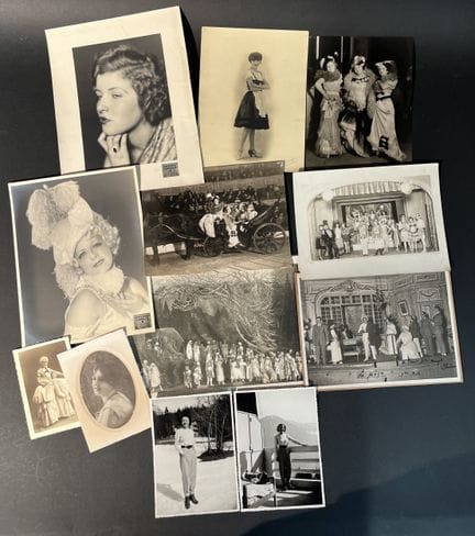 Fotografías. 23 fotografías de actrices de teatro 