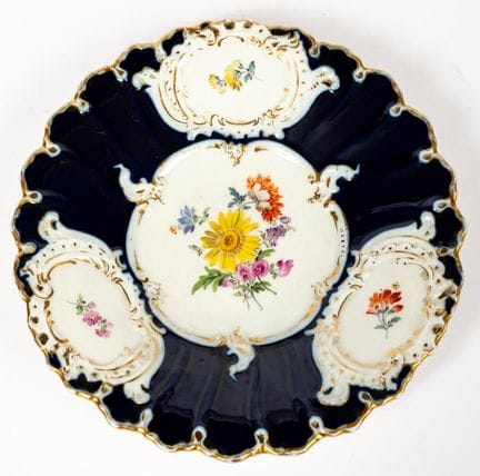 (65) ASSIETTE DÉCORATIVE DE MEISSEN AVEC BOUQUET F