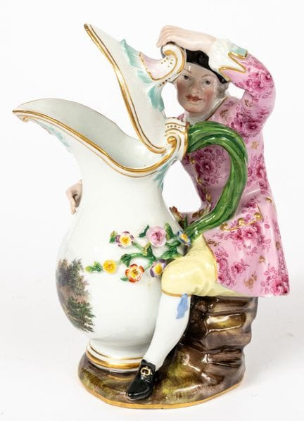 (114) STATUETTE EN PORCELAINE DE MEISSEN « PAYSAN 