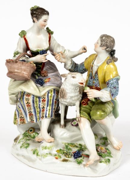 (129) ENSEMBLE DE FIGURINES EN PORCELAINE DE MEISS