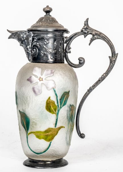 CARAFE ART NOUVEAU
Verre gravé et dépoli, orné d’u