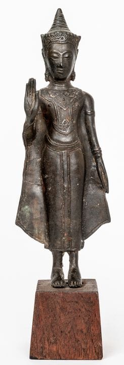 STEHENDE THAILÄNDISCHE BUDDHA-FIGUR AUS BRONZE
19.