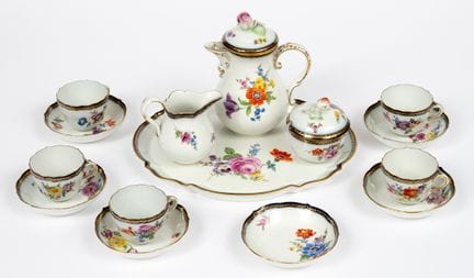 (125-1) SERVICE À MOCCHA DE MEISSEN AVEC MOTIFS FL