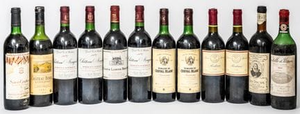 12 瓶葡萄酒
品种和年份各异。（见图）