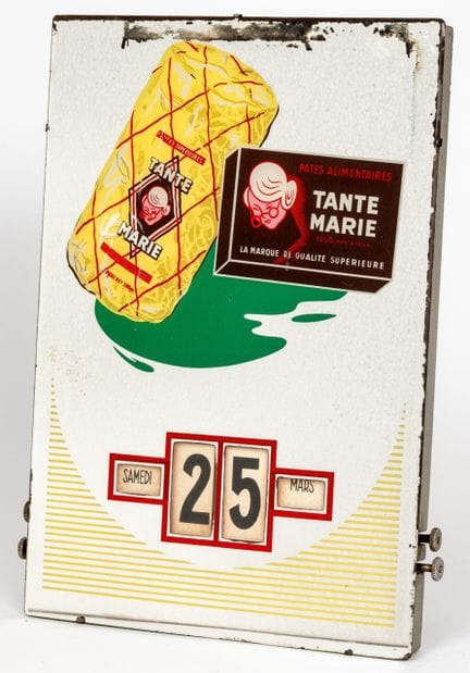 法国品牌“TANTE MARIE”出品的复古广告日历（带镜子）
手动调节日历，由马塞尔·约斯特（斯特