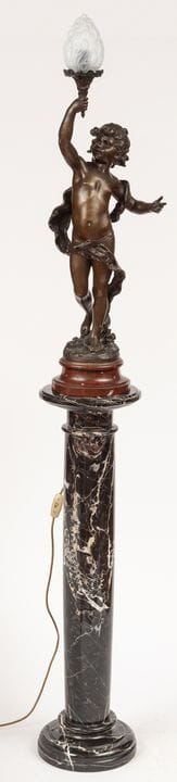 LAMPE DE TABLE « PUTTO » SUR COLONNE EN MARBRE
Bro