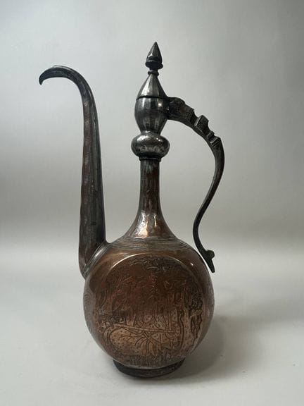 IRAN, Kanne oder Wasserkrug aus Kupfer und einer Z