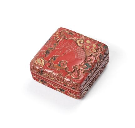 Iwasa Hōshū. Una caja de incienso (kōgō) de estilo