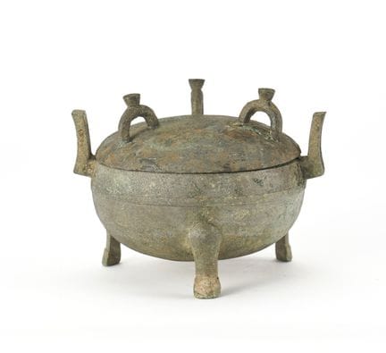 Un ding de bronce. Un ding de bronce —el recipient