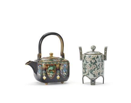 Inaba Shichiho: un incensario de cloisonné con mot