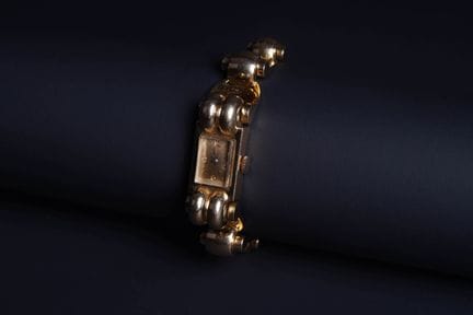 Women's wristwatch in 18K yellow gold (750 parts p