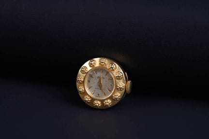 ONSA.
Ladies' watch case in 18K yellow gold (750 p