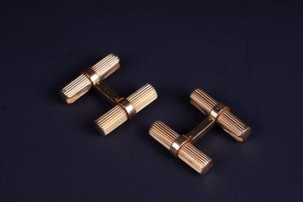 Pair of 18K yellow gold (750) cufflinks featuring 
