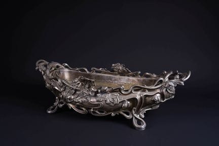 Victor SAGLIER (1809–1894). 
Large centerpiece. 
S