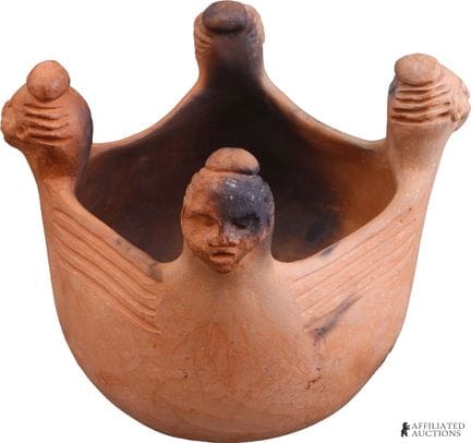 Bol en poterie à effigie tétrapode de Robert Butu 