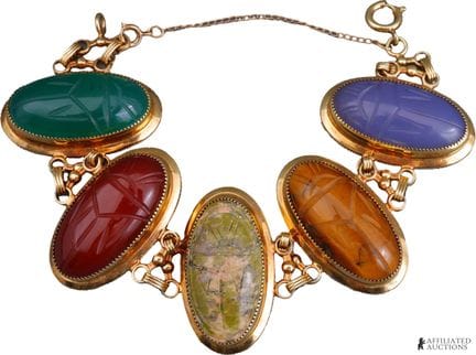 Bracelet vintage de style néo-égyptien avec scarab