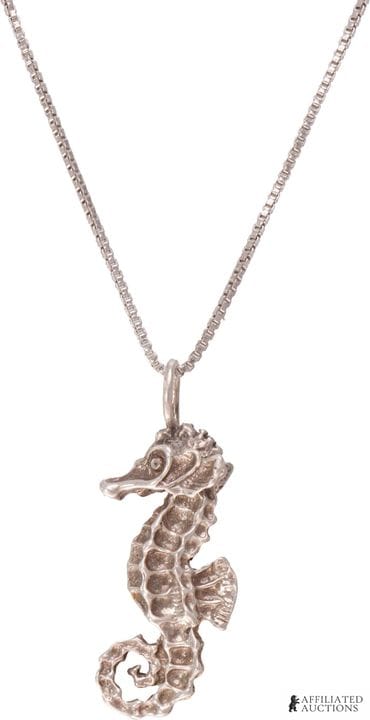 Pendentif et chaîne « hippocampe » en argent sterl