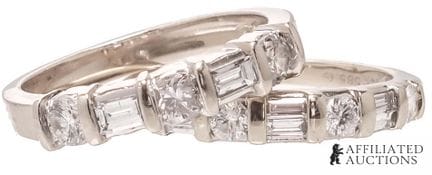 Parure de bagues en or blanc 14 carats  Deux bague