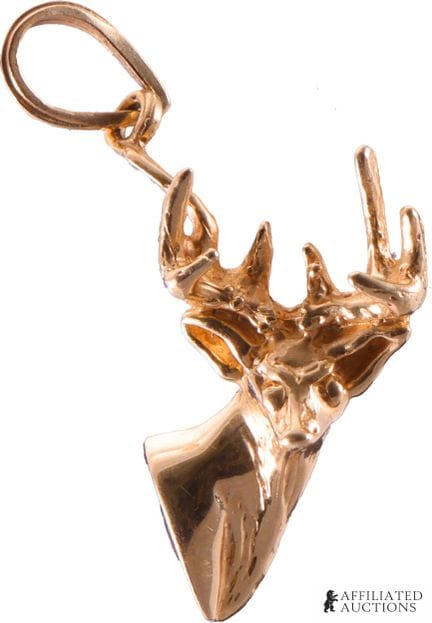 Pendentif en or 14 carats représentant un cerf  Pe