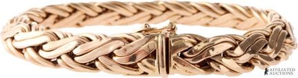 Bracelet byzantin Tiffany en or 14 carats  Un brac