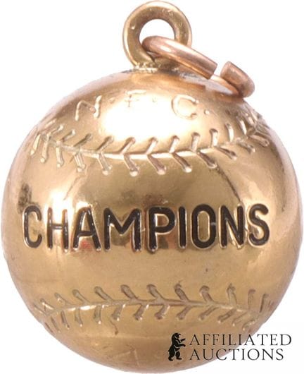 Pendentif en or « Baseball Champions »  Un pendent