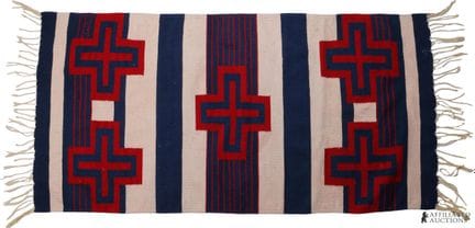 Tapis navajo orné de croix de Hubbell  Un tapis na