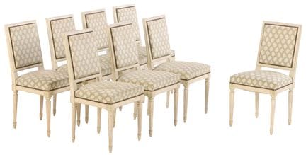 HUIT CHAISES DE SALLE À MANGER TAPISSÉES DE STYLE 
