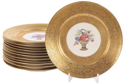 LOT DE DOUZE ASSIETTES À DÎNER EN PORCELAINE DE BO