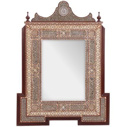 Miroir mural syrien incrusté de nacre, 43".  Miroi