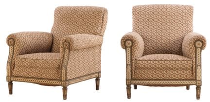 PAIRE DE FAUTEUILS BERGÈRE FRANÇAIS, SCULPTÉS ET P