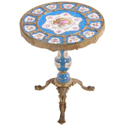 MESA CON PEDESTAL DE PORCELANA Y BRONCE AL ESTILO 