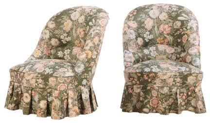 PAIRE DE FAUTEUILS DE SALON FRANÇAIS REMBOURRÉS À 
