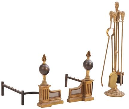 PAIRE DE CHENETS DE STYLE EMPIRE FRANÇAIS EN BRONZ