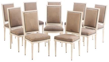 DIX CHAISES DE SALLE À MANGER REMBOURRÉES DE STYLE