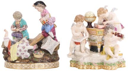 DEUX ENSEMBLES DE FIGURINES EN PORCELAINE DE MEISS