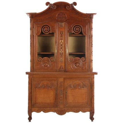 VITRINE FRANÇAISE FANTASTIQUE EN CHÊNE SCULPTÉ, EN