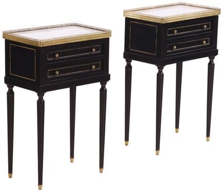PAIRE DE TABLES DE CHEVET FRANÇAISES EN ACJAN AVEC