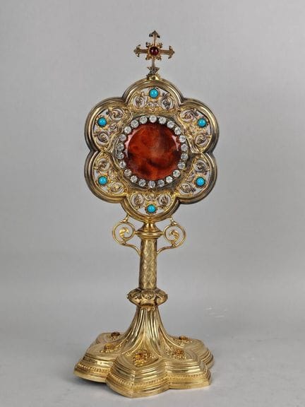 MONSTRANCE RELIQUAIRE en vermeil, la base lancéolé