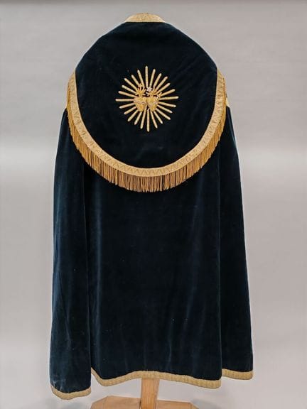 CAPPUCCIO funebre in velluto di seta nero, con il 