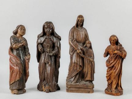Set aus vier religiösen Holzfiguren:
- DIE HEILIGE