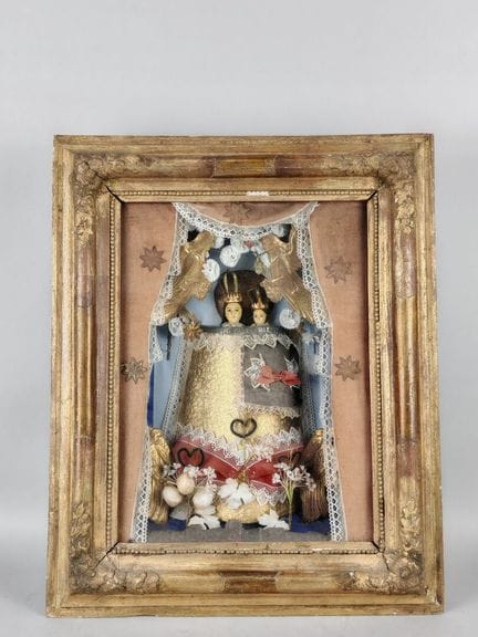 DIORAMA de la Virgen con el Niño, realizado en cer
