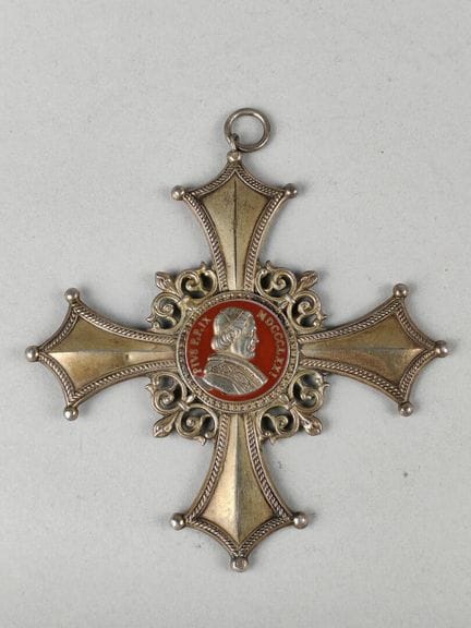CRUZ de CANÓNIGO del capítulo de la catedral de SE