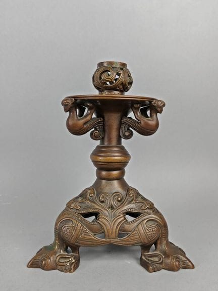 Altar-Kerzenhalter aus patinierter Bronze im neugo