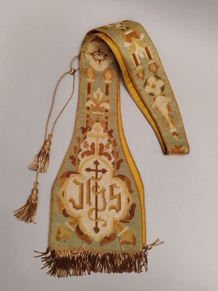 Neo-Gothic-style PASTORAL STOLE, richly embroidere