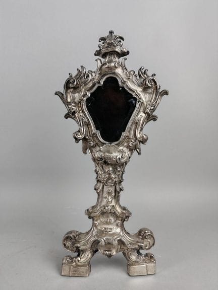 MONSTRANCE RELIQUAIRE en argent à décor de style r