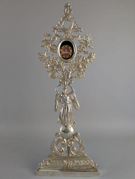 SUR DE ITALIA. CANDELERO-RELIQUARIO de San Pío X, 