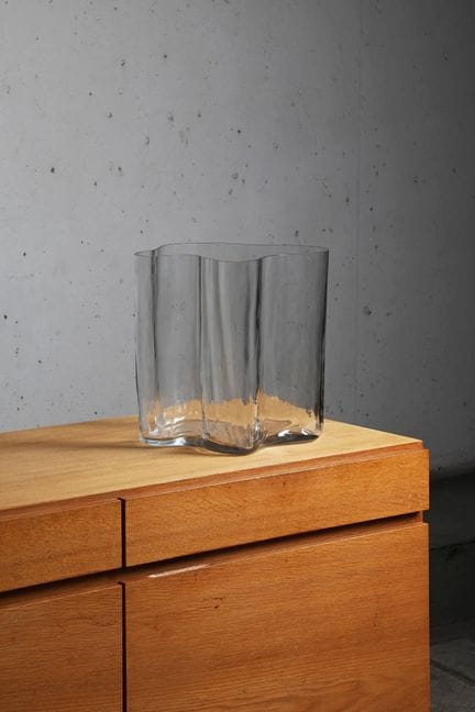 ALVAR AALTO (1898-1976)
Importante jarrón de forma
